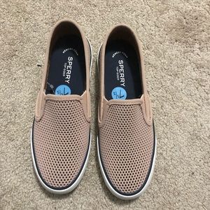 Blush Pink Sperry Seaside Perforated flats (7 1/2)